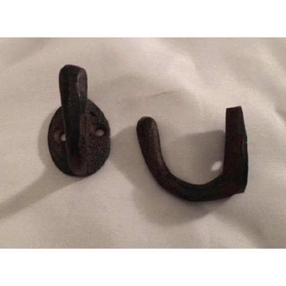 Two (2) Small 1 1/2" tall Cast Iron Robe / Coat Hook two (2) 0170-01203 - Picture 2 of 12
